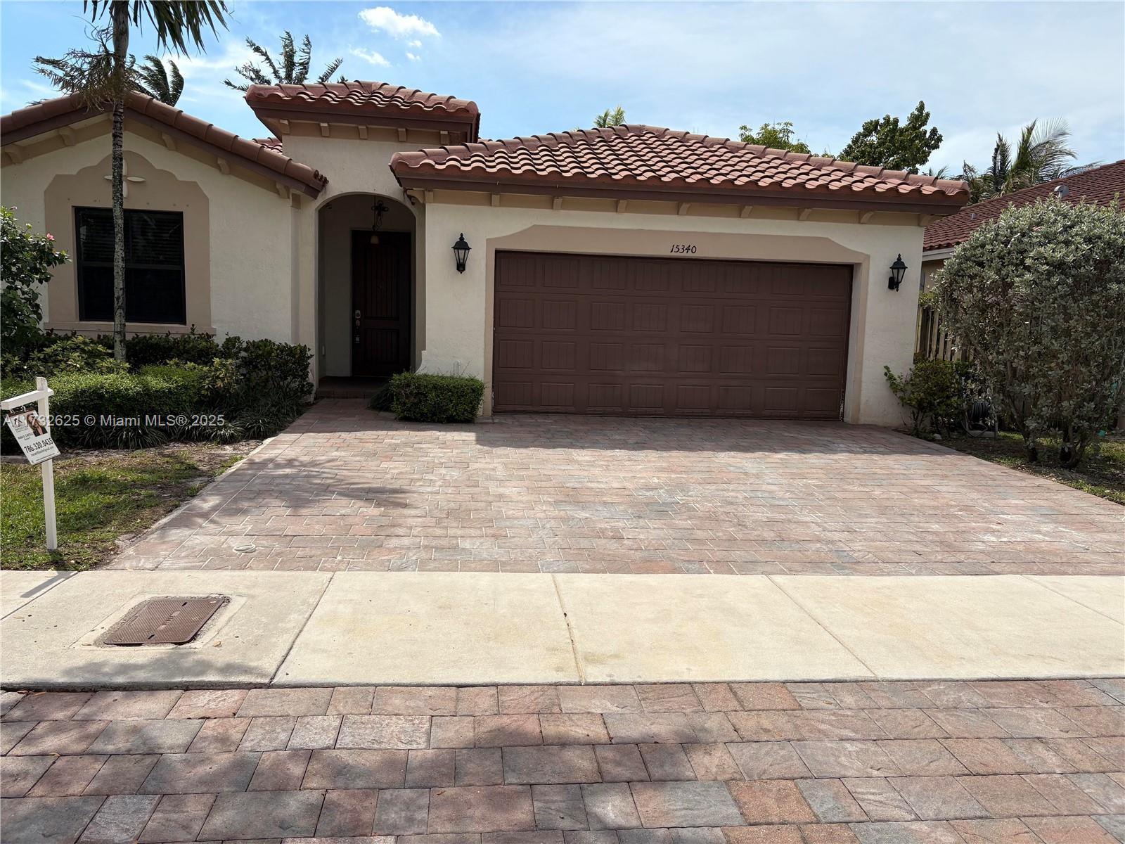 Picture of 15340 SW 176Th Ln, Miami, FL 33187