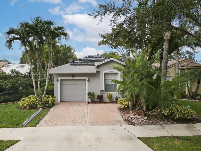 Picture of 4123 Sapphire Bnd, Weston FL 33331