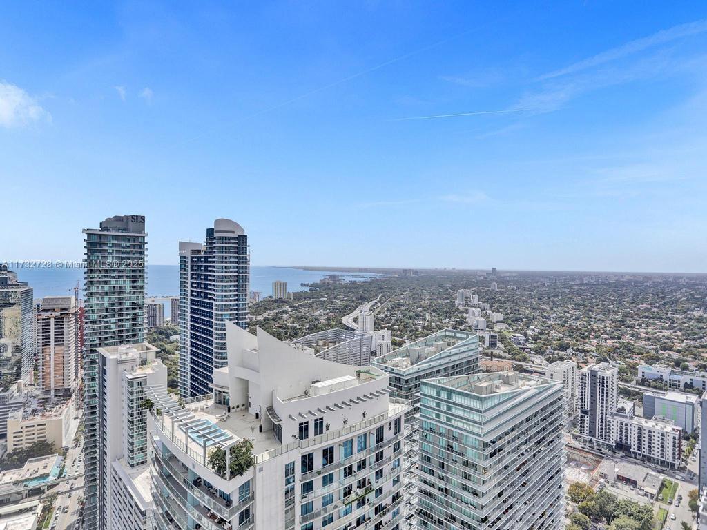 Picture of 1000 Brickell Plz, Miami, FL 33131