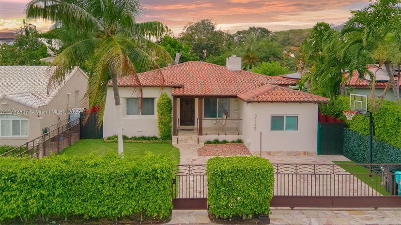 Picture of 3722 Royal Palm Ave, Miami Beach FL 33140