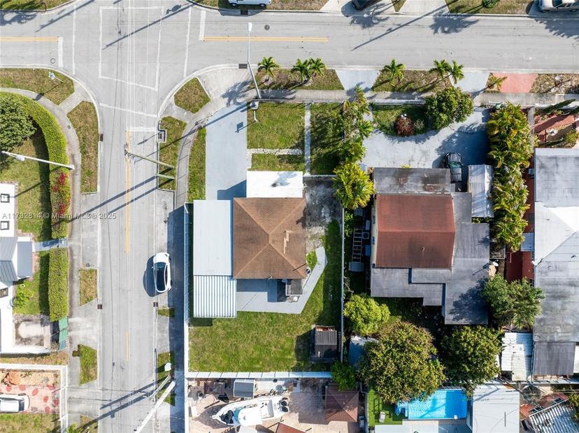 Picture of 691 SE 4Th St, Hialeah FL 33010