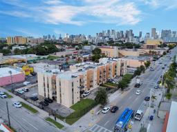 Picture of 1051 SW 1St St # 211, Miami, FL 33130