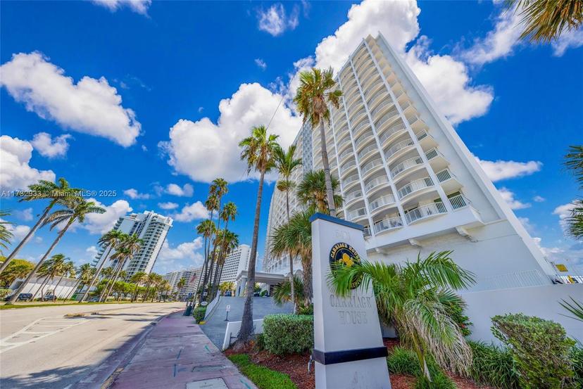 Picture of 5401 Collins Ave # 419, Miami Beach FL 33140