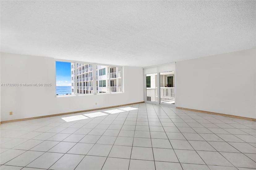Picture of 5401 Collins Ave # 419, Miami Beach FL 33140