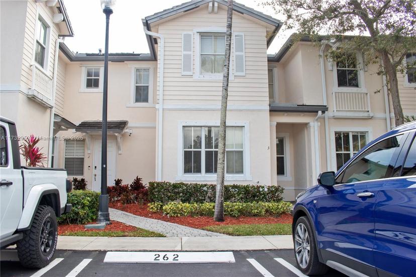 Picture of 153 SE 28Th Pl # 3, Homestead FL 33033