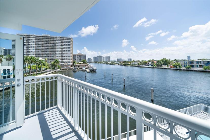 Picture of 1913 S Ocean Dr # 433, Hallandale Beach FL 33009