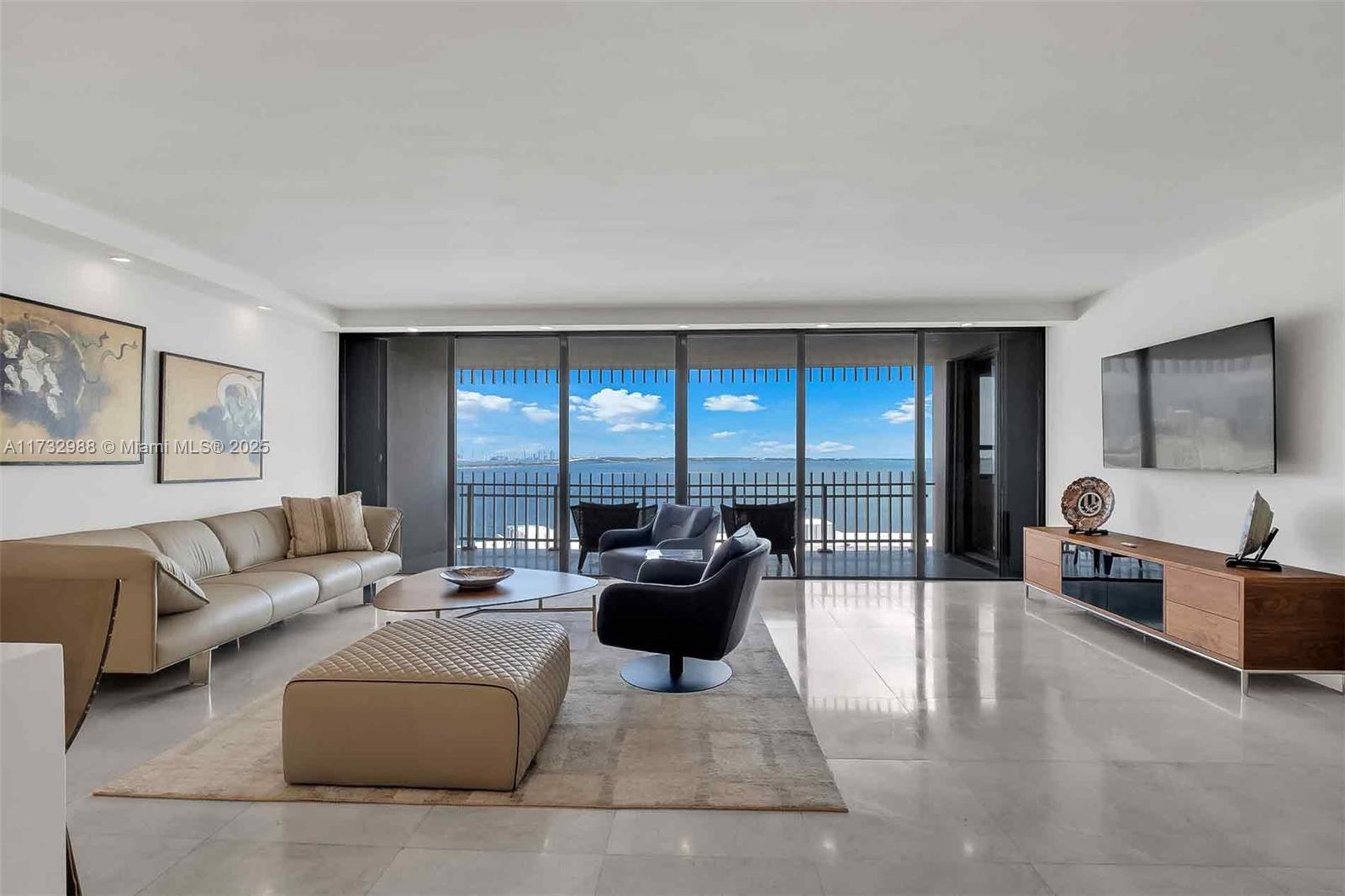 Picture of 3 Grove Isle Dr # C1407, Coconut Grove, FL 33133