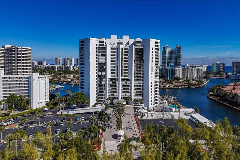 Picture of 300 Three Islands Blvd # 102, Hallandale Beach FL 33009