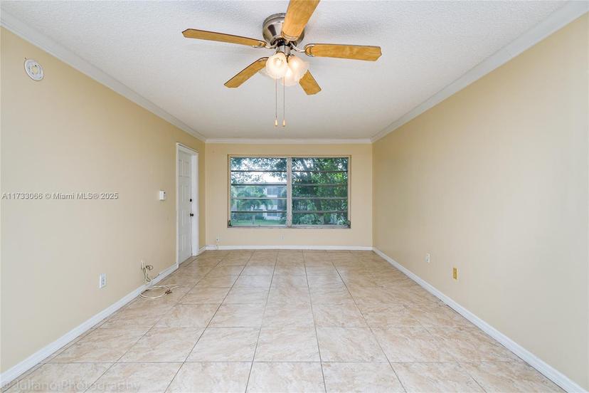 Picture of 1701 NW 75Th Ave # 306, Plantation FL 33313