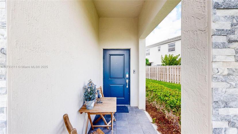 Picture of 1566 SE 27Th Ter, Homestead FL 33035