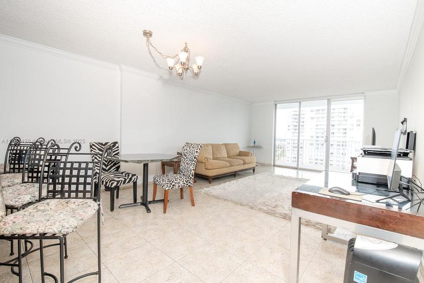 Picture of 2801 NE 183Rd Street # 1510W, Aventura FL 33160