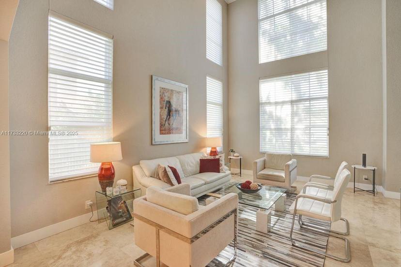 Picture of 1633 Victoria Pointe Ln, Weston FL 33327