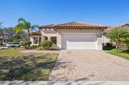 Picture of 310 Villa Sorrento Cir, Other City - In The State Of Florida, FL 33844