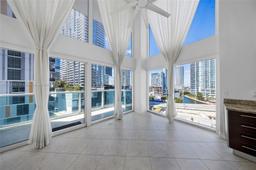 Picture of 41 SE 5Th St # 816, Miami, FL 33131