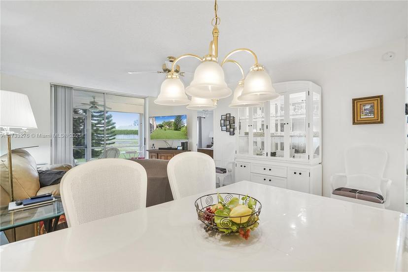 Picture of 9621 Sunrise Lakes Blvd # 112, Sunrise FL 33322