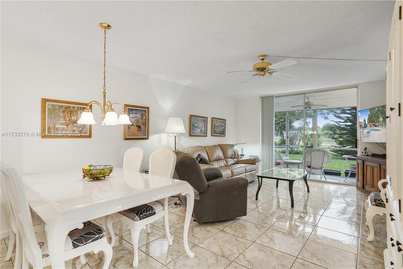Picture of 9621 Sunrise Lakes Blvd # 112, Sunrise FL 33322