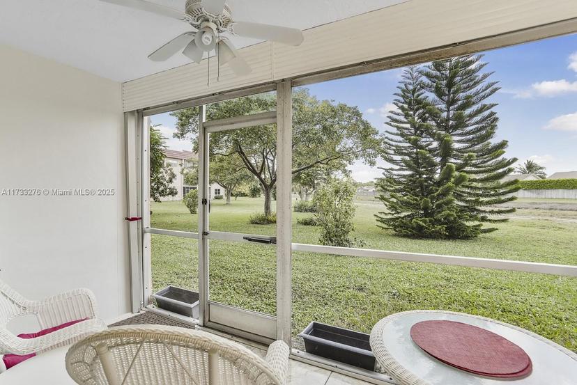 Picture of 9621 Sunrise Lakes Blvd # 112, Sunrise FL 33322