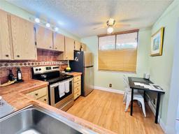 Picture of 8592 W Sunrise Blvd # 204, Plantation, FL 33322