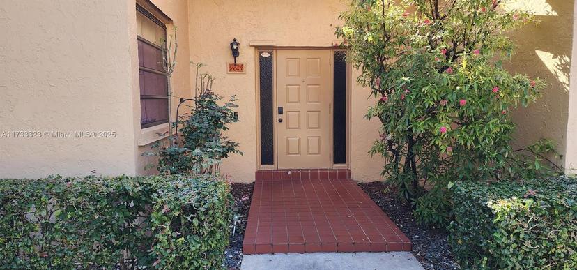 Picture of 9724 NW 15Th St # 308, Pembroke Pines FL 33024