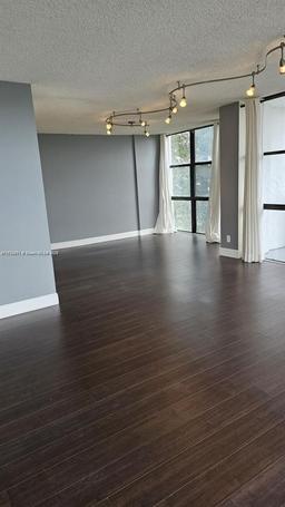 Picture of 1000 Parkview Dr # 531, Hallandale Beach, FL 33009