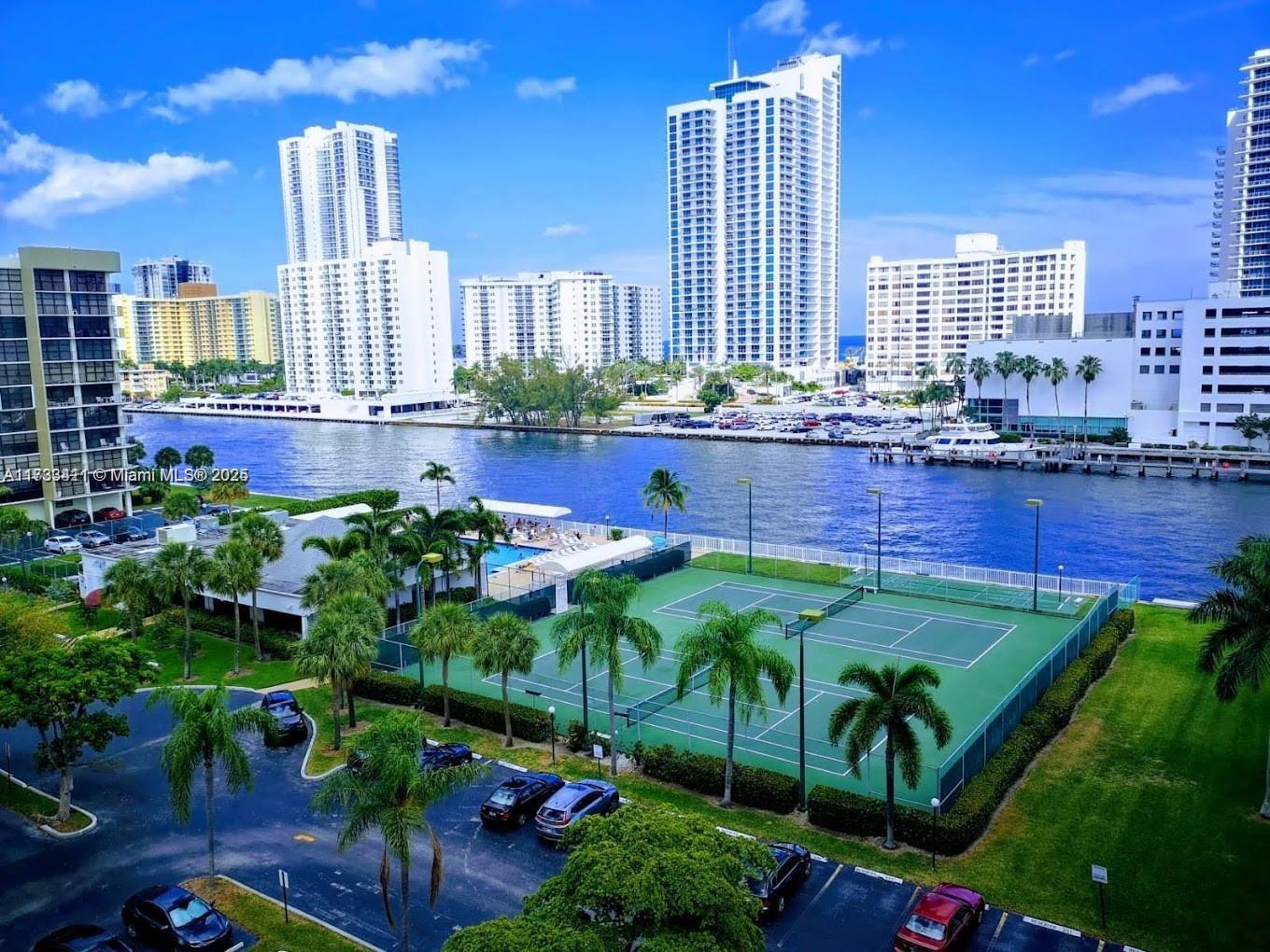 Picture of 1000 Parkview Dr # 531, Hallandale Beach, FL 33009
