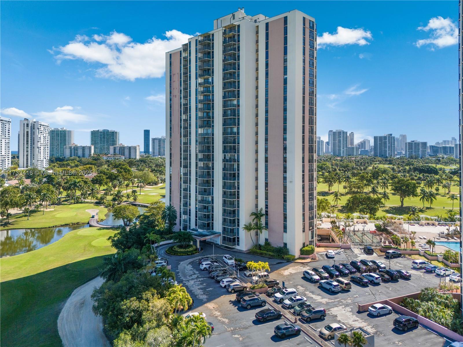 Picture of 20379 W Country Club Dr # 939, Miami, FL 33180