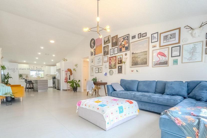 Picture of 18883 NW 89Th Ave, Hialeah FL 33018