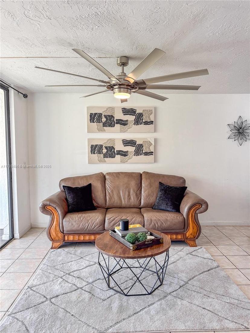 Picture of 2821 Somerset Dr # 312, Lauderdale Lakes FL 33311