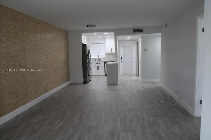 Picture of 7891 N Sunrise Lakes Dr # 201, Sunrise FL 33322