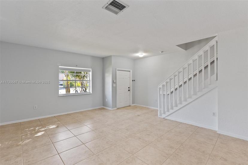Picture of 5791 NW 116Th Ave # 111, Doral FL 33178