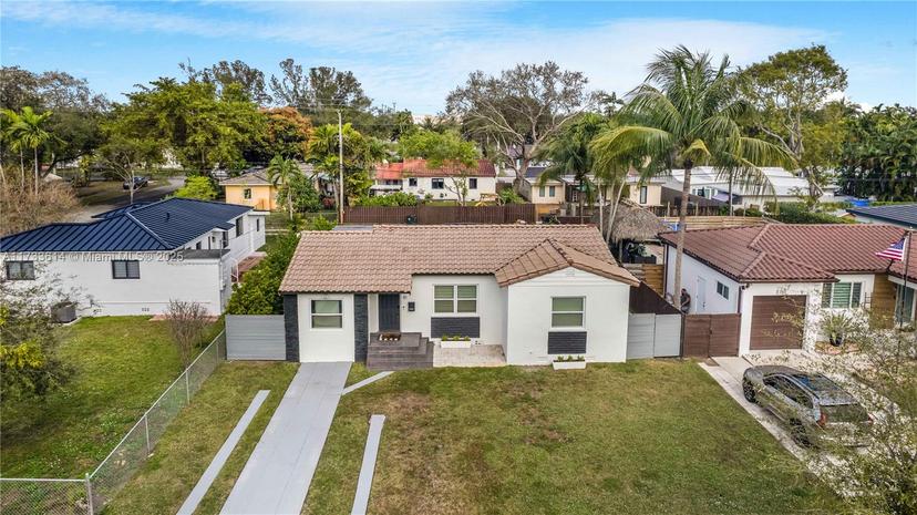 Picture of 81 Whitethorn Dr, Miami Springs FL 33166