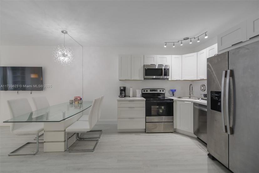 Picture of 1936 S Ocean Dr # 3C, Hallandale Beach FL 33009