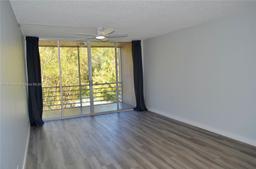 Picture of 9410 Live Oak Pl # 304, Davie, FL 33324