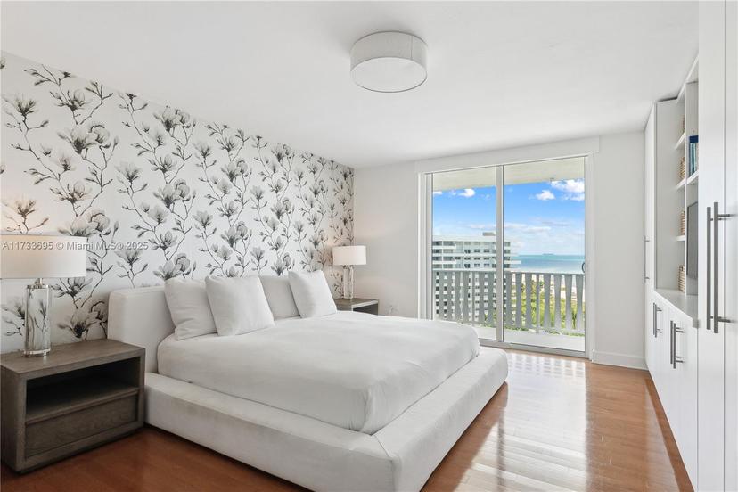 Picture of 200 Ocean Lane Dr # 1007, Key Biscayne FL 33149