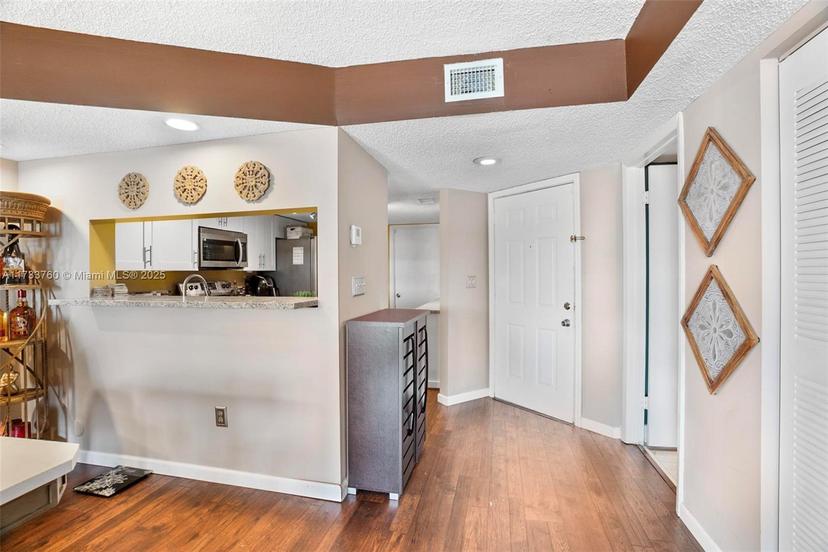 Picture of 3275 NW 44Th St # 3, Oakland Park FL 33309