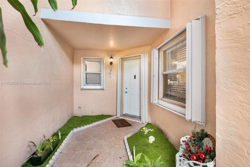 Picture of 3275 NW 44Th St # 3, Oakland Park FL 33309