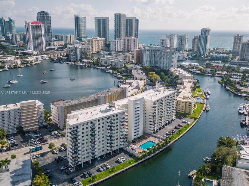 Picture of 401 Golden Isles Dr # 804, Hallandale Beach FL 33009