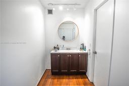 Picture of 401 Golden Isles Dr # 804, Hallandale Beach, FL 33009