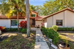 Picture of 651 Deer Creek Lake Point North Ln # 651, Deerfield Beach, FL 33442