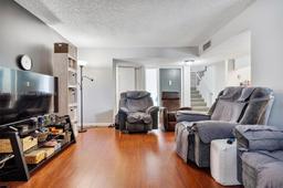 Picture of 9421 Live Oak Pl # 104, Davie, FL 33324