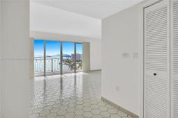 Picture of 11111 Biscayne Blvd # 21C, Miami, FL 33181