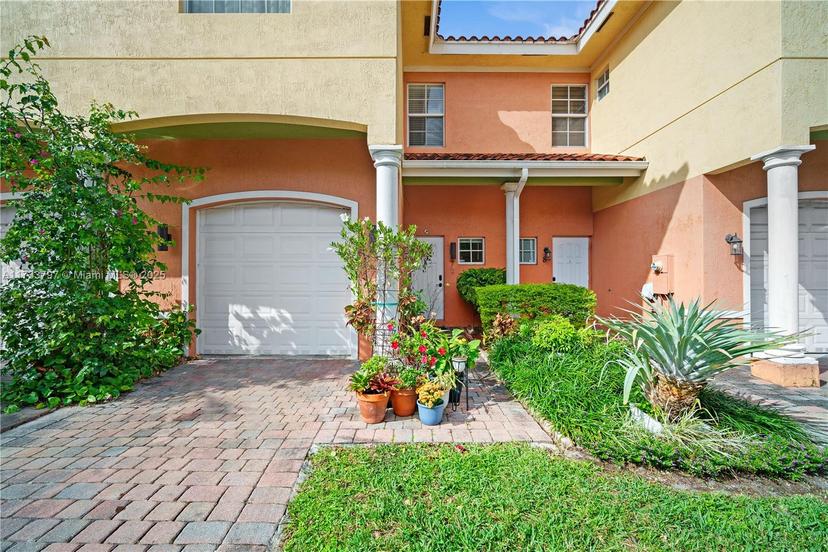 Picture of 2307 Washington St # 7, Hollywood FL 33020