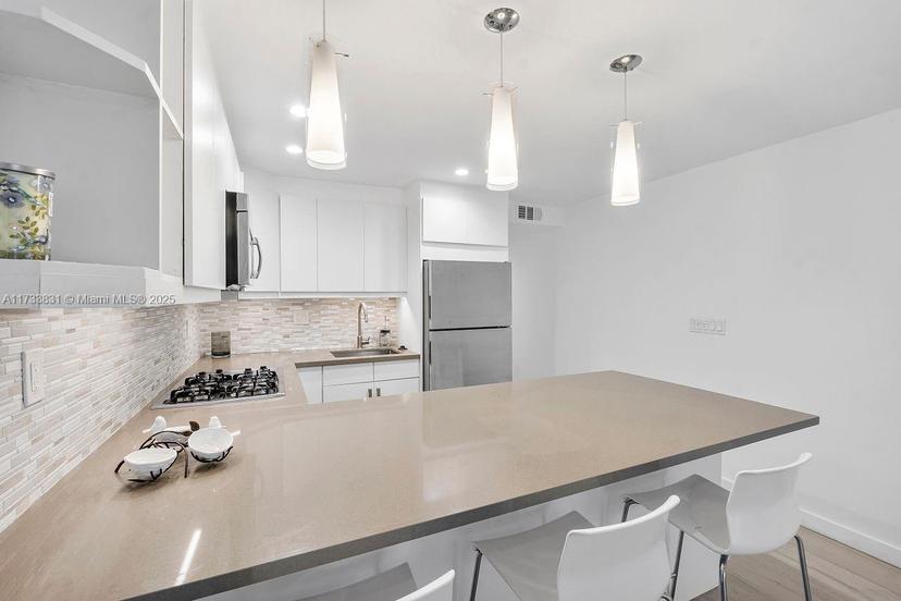 Picture of 405 N Hibiscus Dr # 202, Miami Beach FL 33139