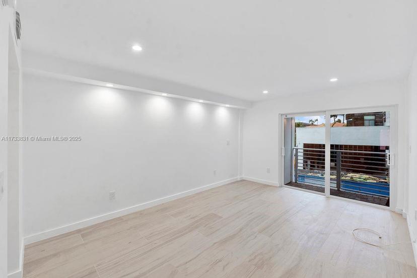 Picture of 405 N Hibiscus Dr # 202, Miami Beach FL 33139