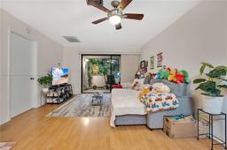 Picture of 3777 NW 78Th Ave # 15G, Davie, FL 33024