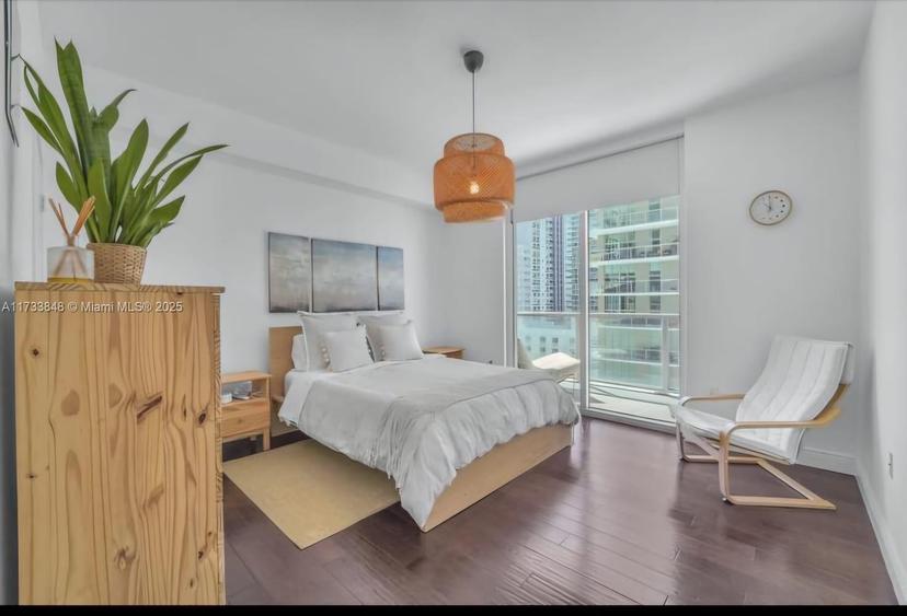 Picture of 1111 SW 1St # 2015N, Miami FL 33130