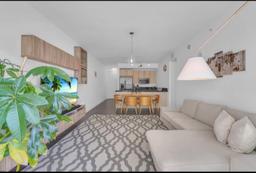Picture of 1111 SW 1St # 2015N, Miami, FL 33130