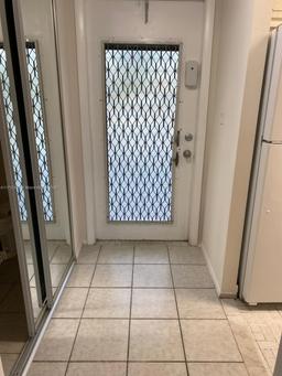 Picture of 8460 Sunrise Lakes Blvd # 208, Sunrise, FL 33322