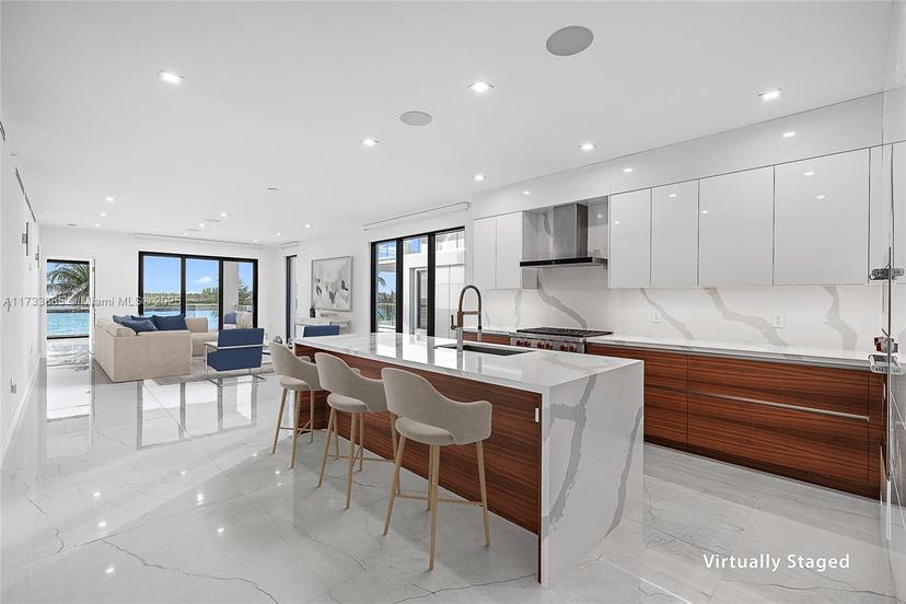 Picture of 150 Inlet Way # 2W, Palm Beach Shores FL 33404