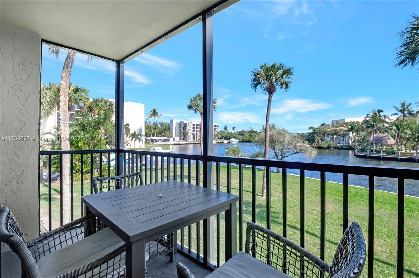 Picture of 13 Royal Palm Way # 2010, Boca Raton, FL 33432